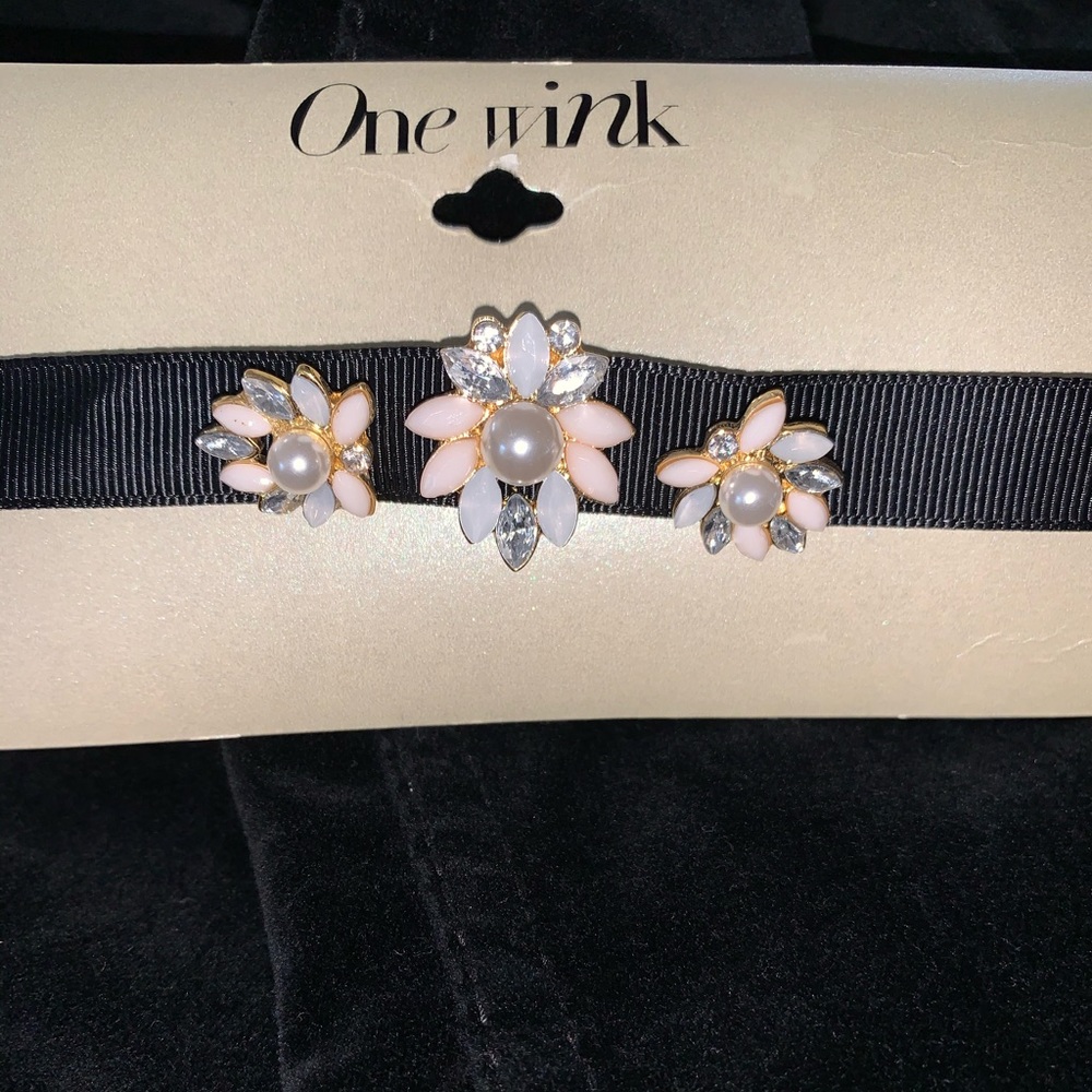 Chocker - Picture 3 of 4